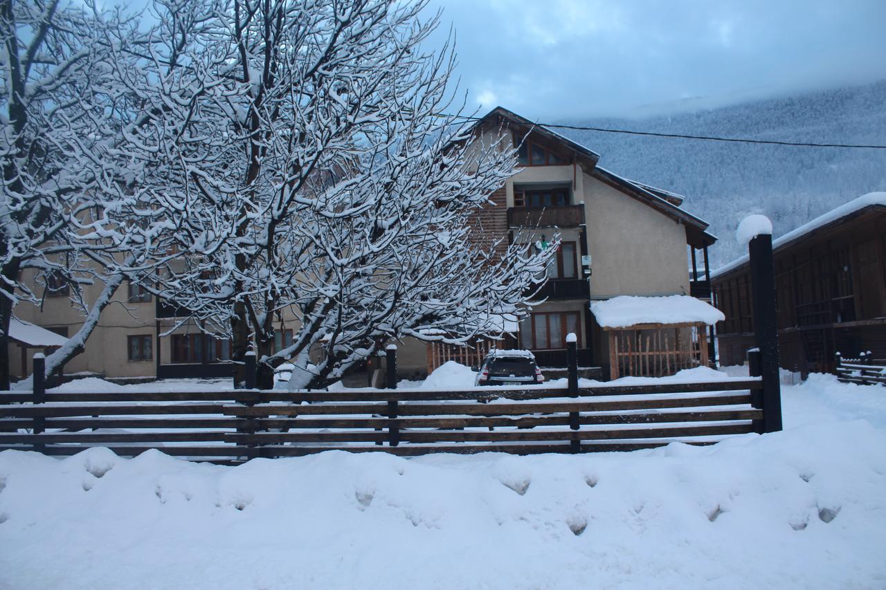 Salome Guest House Mestia Exterior photo