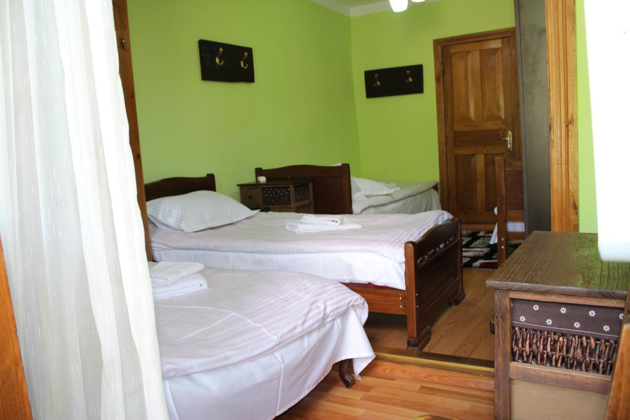 Salome Guest House Mestia Exterior photo